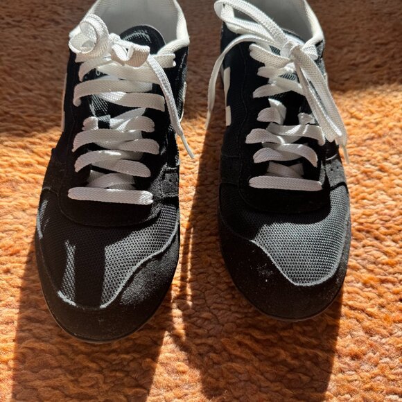 New Balance Classic Sneakers, Men's Size 10, Black & White, ML501KW - Picture 3 of 11